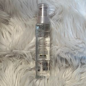 Laura mercier purifying cleansing oil